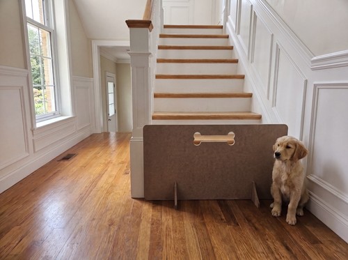 Freestanding wooden dog - freestanding,